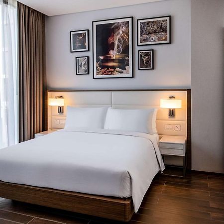 Doubletree Suites By Hilton - Riyadh Financial District Exterior photo